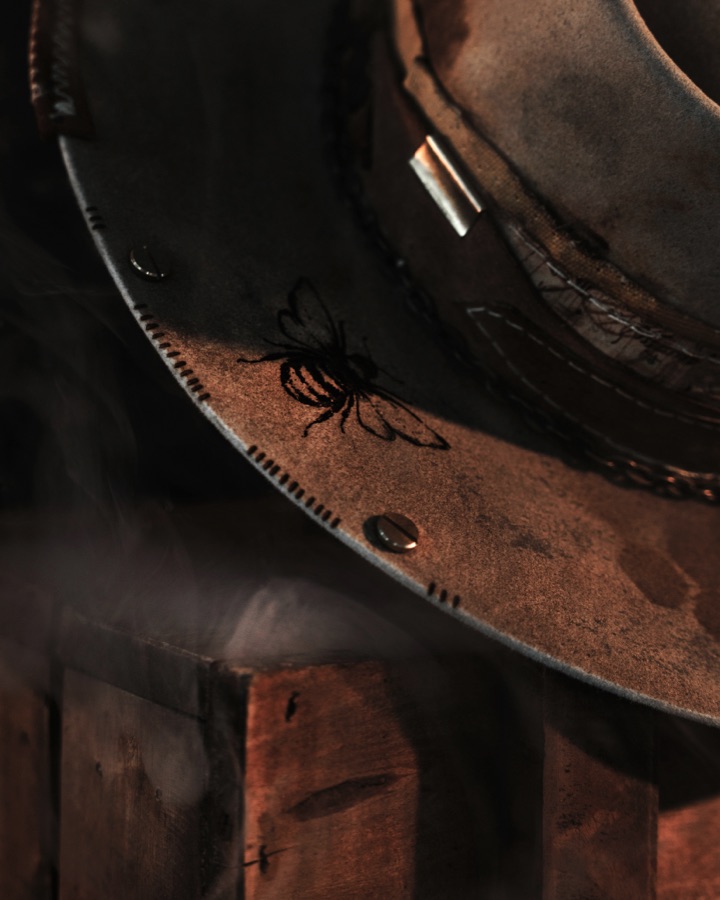 Hat brim detail